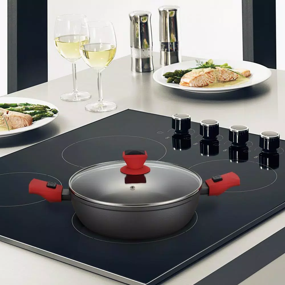 AMERCOOK 10 In. Round 4.5 Litre Low Casserole Pan And Glass Lid With Detachable Handle - Image 3