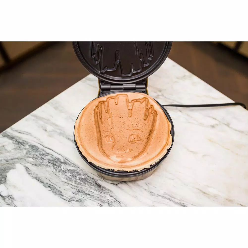 Uncanny Brands Marvel Movie Groot Waffle Brown Maker - Image 3