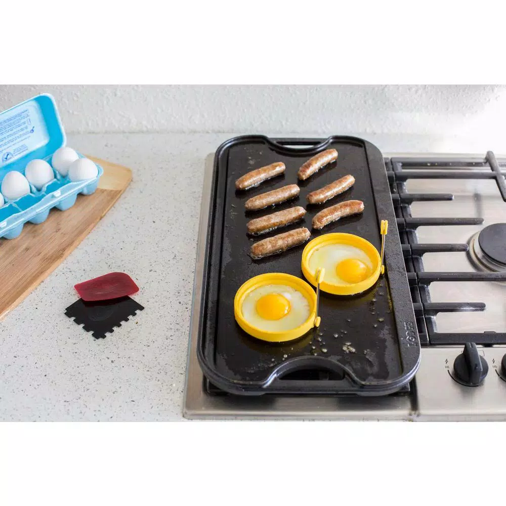 Lodge 5-Piece Black Cast Iron Reversible Stovetop Griddle Set With Egg Rings - Image 3