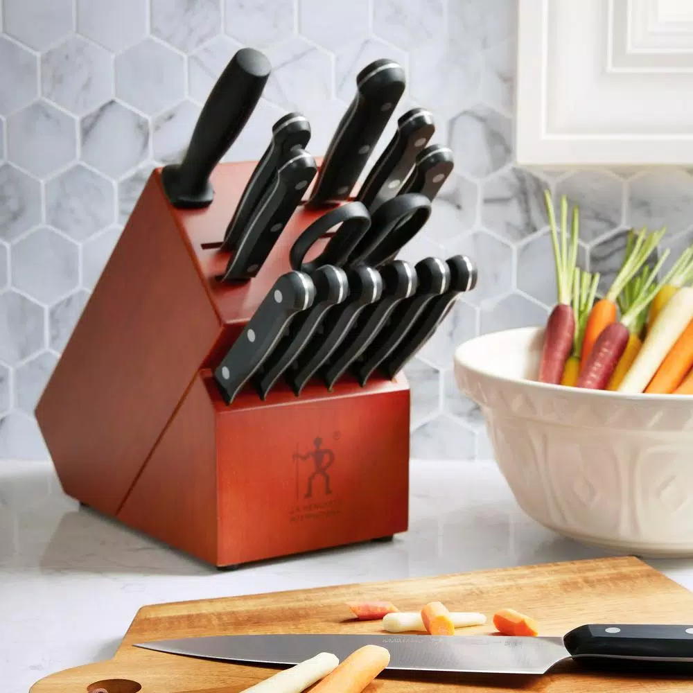 Rachael Ray Cucina Pantryware Wooden Cutting Board With Handle - Image 4